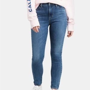 Levi’s 721 High-Rise Skinny Jeans - TGIF